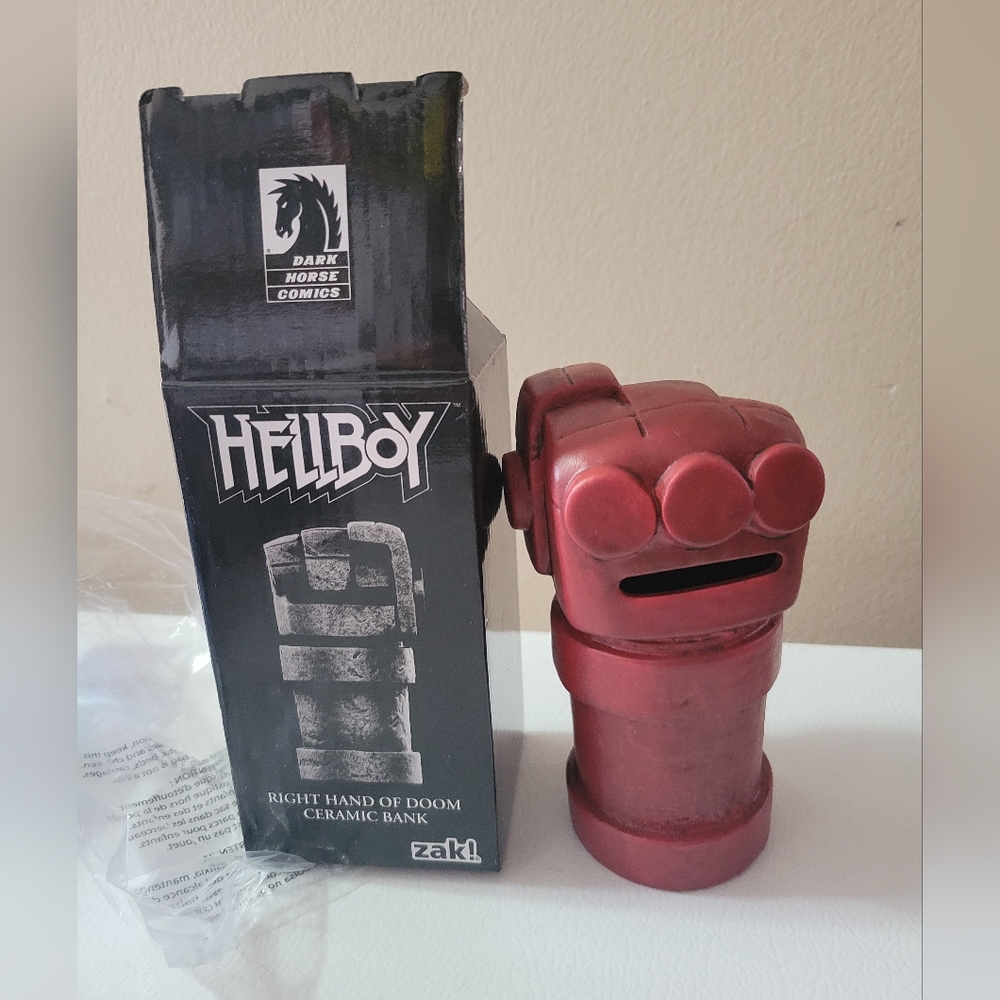 Hellboy Lootcrate Exclusive Loot Crate Ceramic Bank - Right Hand of Doom